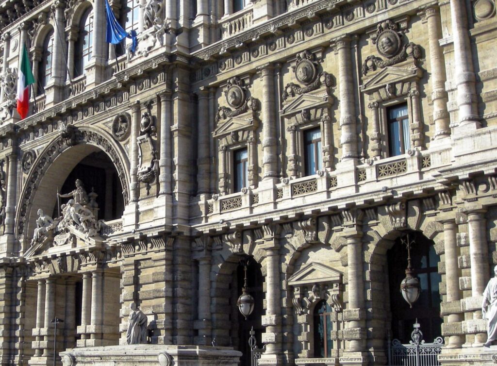 Facciata del Palazzo di Giustizia di Roma, sede della Corte di Cassazione